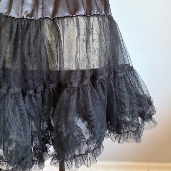 Mesh Skirt - Picture 7 of 7